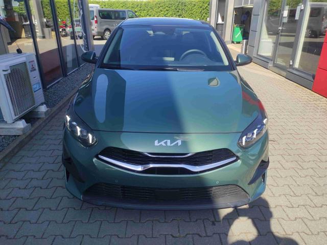 Kia Ceed Platinum AT*LED*Navi*Shzg*PDCv+h*Cam*SD*17" 