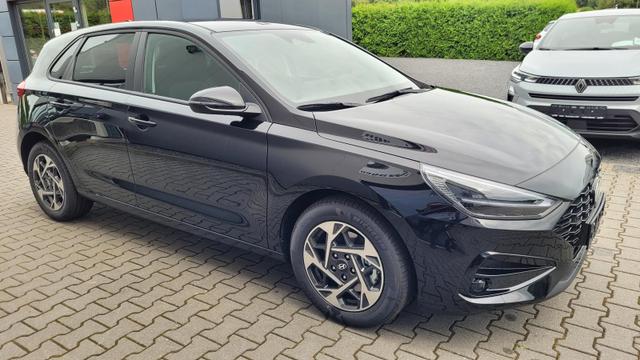 Hyundai i30 Familiy HB Family*LED*Navi*Shzg*Lhzg*PDC*Cam*16Zoll* 
