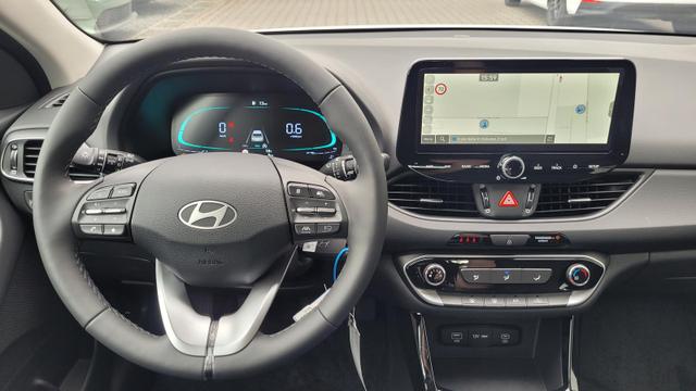 Hyundai i30 Familiy HB Family*Navi*LED*Shzg*Lhzg*PDC*Cam*16Zoll* 