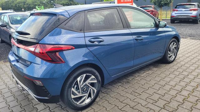 Hyundai i20 Family Family*Navi*Shzg*Lhzg*PDC*Cam*16Zoll*ACA* 