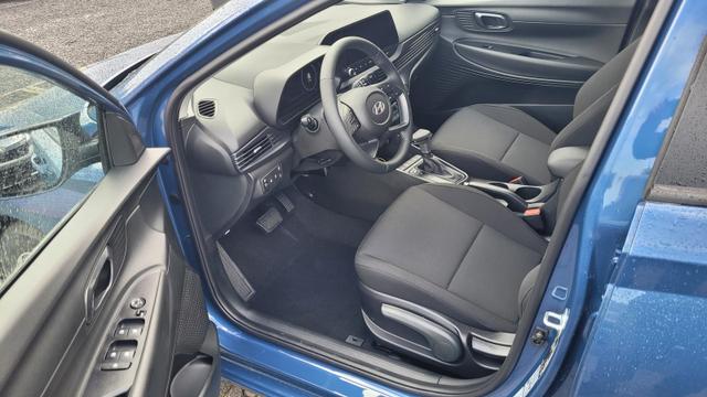 Hyundai i20 Family Family*Navi*Shzg*Lhzg*PDC*Cam*16Zoll*ACA* 