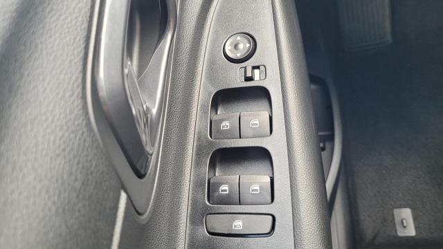 Hyundai i20 Family Family*Navi*Shzg*Lhzg*PDC*Cam*16Zoll*ACA* 