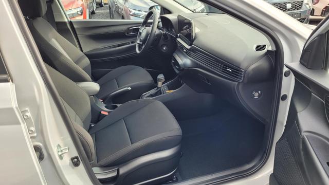 Hyundai i20 Comfort 100PS AT Cam-Nav-Sitz&Lenkradhzg-Klimaauto 
