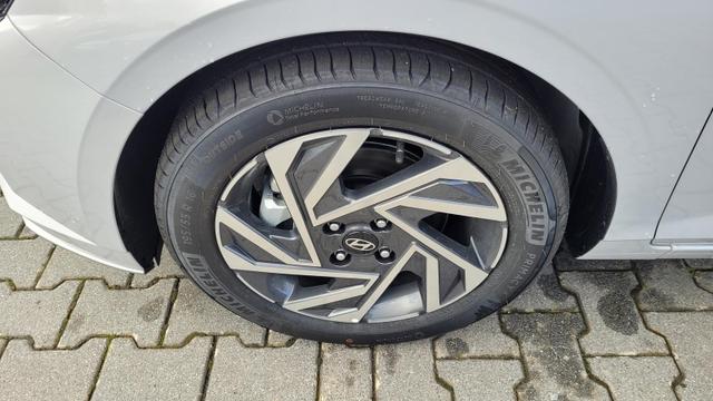 Hyundai i20 Comfort 100PS AT Cam-Nav-Sitz&Lenkradhzg-Klimaauto 