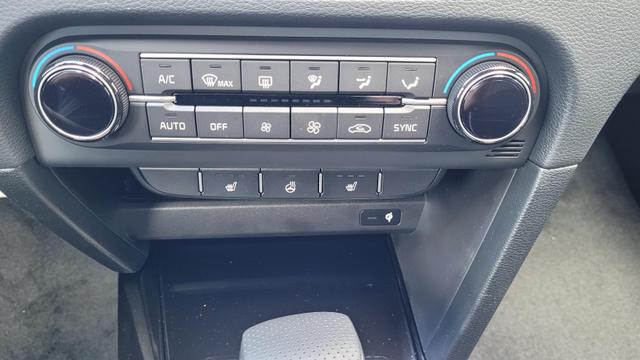 Kia Ceed Sportswagon GT Line SW Line*LED*Navi*Shzg*PDC*Cam*17Zoll*ACC 