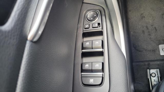 Kia Ceed Sportswagon GT Line SW Line*LED*Navi*Shzg*PDC*Cam*17Zoll*ACC 