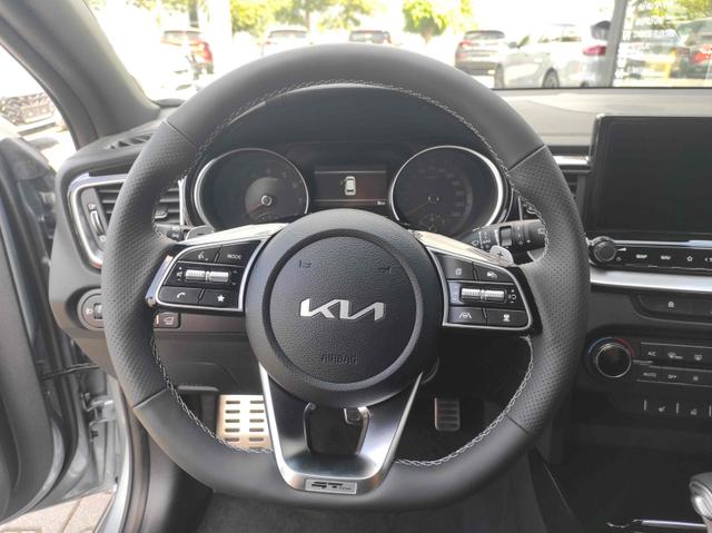 Kia Ceed Sportswagon GT Line SW Line*LED*Navi*Shzg*PDC*Cam*17Zoll*ACC 