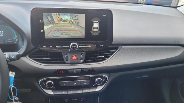 Hyundai i30 Fastback*Navi*LED*Shzg*Lhzg*PDC*Cam*16Zoll* 