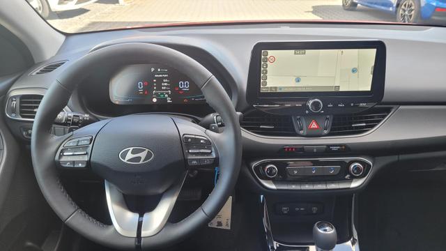 Hyundai i30 Fastback*Navi*LED*Shzg*Lhzg*PDC*Cam*16Zoll* 