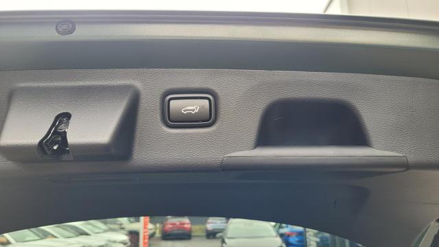 Kia Ceed Sportswagon GT Line SW Line*LED*Navi*Shzg*PDC*Cam*18Zoll*ACC 
