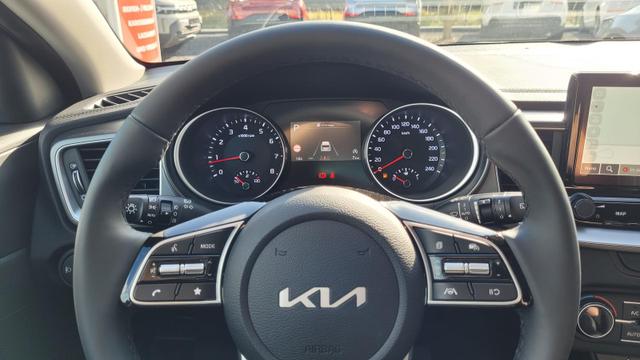 Kia Ceed Sportswagon TOP SW AT Top*VollLED*Navi*Shzg*PDC*Cam*17Zoll 