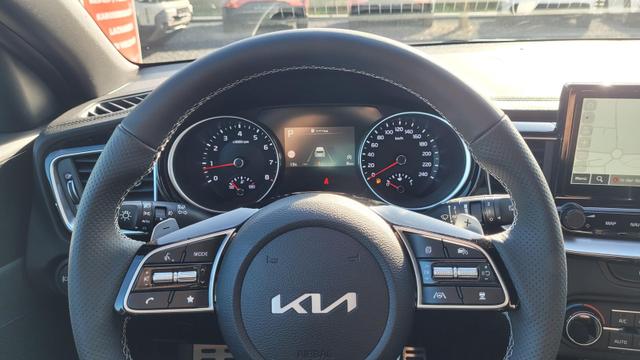 Kia Ceed Sportswagon GT Line SW Line*LED*Navi*Shzg*PDC*Cam*17Zoll*ACC 