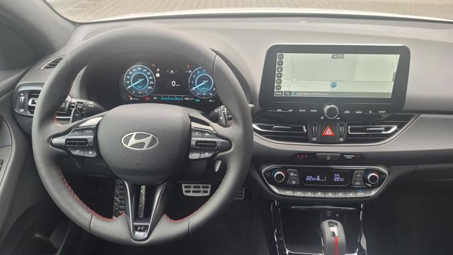 Hyundai i30 Kombi N-Line N-Line*Navi*LED*Shzg*PDC*Cam*18"ACC 