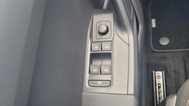 Seat Arona Style Style*5JGar*LED*Shzg*PDC*16Zoll*ACA* 