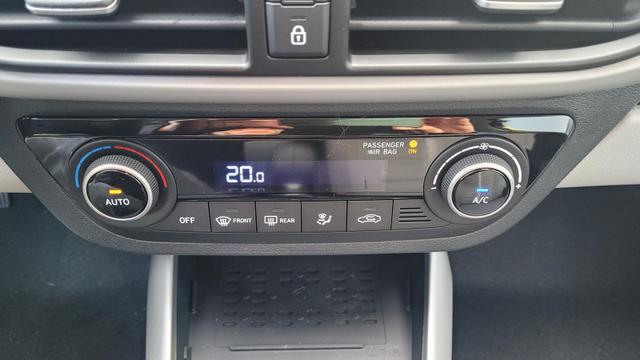 Hyundai i10 Smart 1.2 Style*Navi-PDC-Cam-Klimaauto.-SHZ 