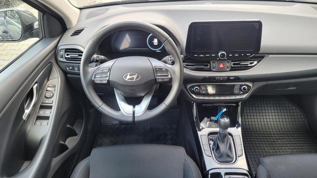 Hyundai i30 Kombi Style AT*LED*Navi*Shzg*Lhzg*PDC*Kamera 