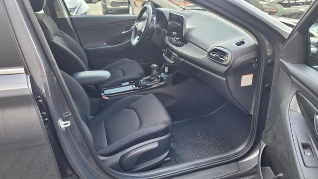 Hyundai i30 Kombi Style AT*LED*Navi*Shzg*Lhzg*PDC*Kamera 