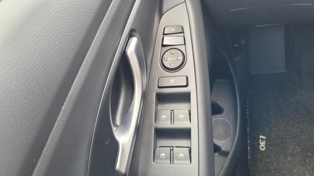 Hyundai i30 Kombi Style Style*LED*Navi*Shzg*Lhzg*PDC*Kamera 