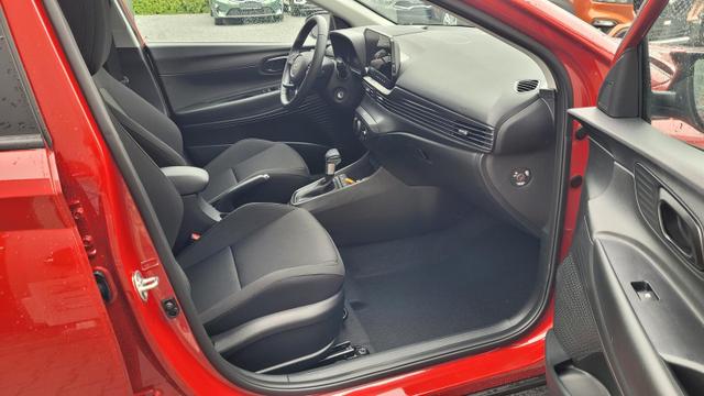 Hyundai BAYON Wave Wave*Navi*Shzg*Lhzg*PDC*Cam*16Zoll* 