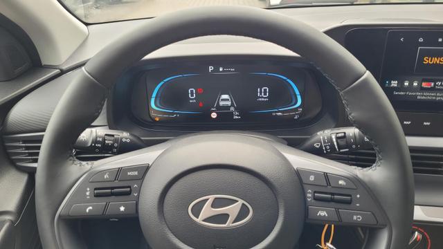 Hyundai BAYON Wave Wave*Navi*Shzg*Lhzg*PDC*Cam*16Zoll* 