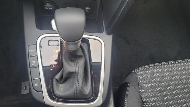 Kia Ceed Top AT*LED*Navi*Shzg*Lhzg*PDC*Cam*16Zoll* 