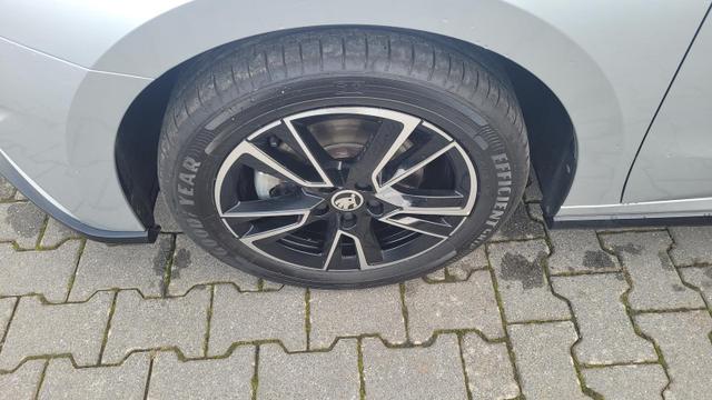 Skoda Fabia Monte Carlo Carlo*5JGar*LED*PDach*Shzg*PDC*Cam* 