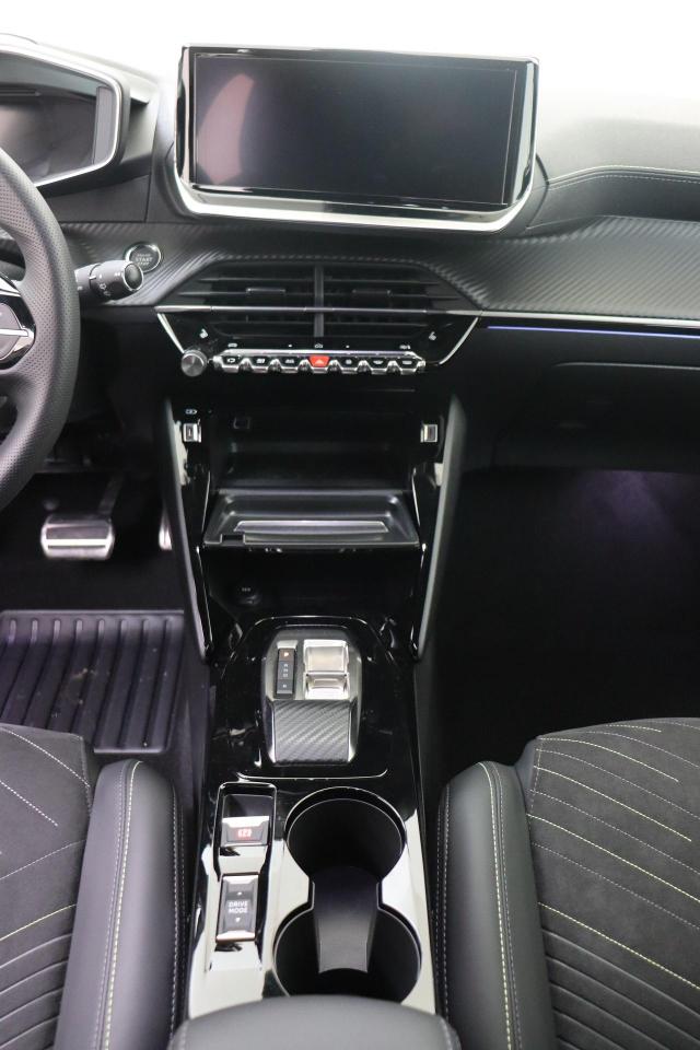 Peugeot 208 e-GT e-GT*VollLED*Navi*Shzg*PDC*Cam360*ACA*17Zoll 