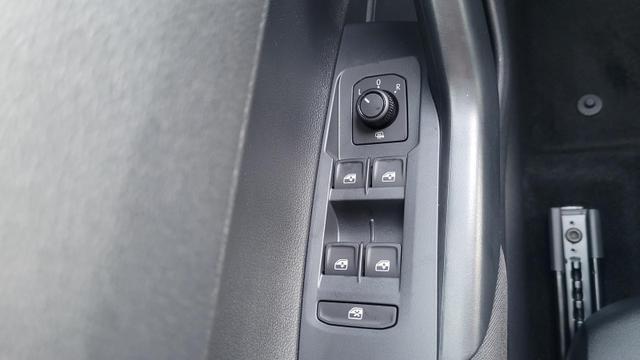 Volkswagen Polo Basis Klima,Sitzhzg.,AppCon.,LED-Scheinwerfer,PDC 