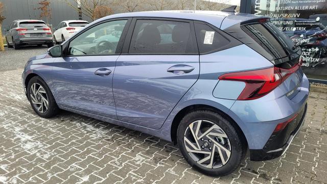 Hyundai i20 Family Family*Navi*Shzg*Lhzg*PDC*Cam*16Zoll*ACA* 