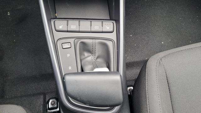 Hyundai i20 Family Family*Navi*Shzg*Lhzg*PDC*Cam*16Zoll*ACA* 