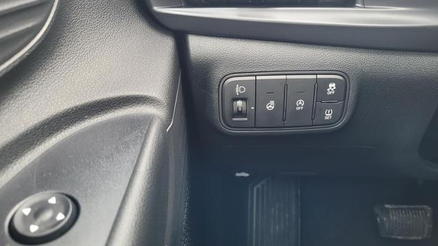 Hyundai i20 Family Family*Navi*Shzg*Lhzg*PDC*Cam*16Zoll*ACA* 