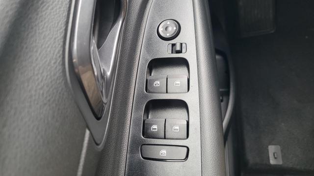 Hyundai i20 Family Family*Navi*Shzg*Lhzg*PDC*Cam*16Zoll*ACA* 