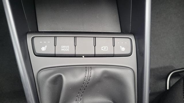 Hyundai i20 GO Go*Navi*Shzg*Lhzg*PDC*Cam*16"*Klima*VCockpit 