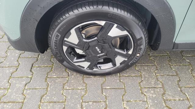 Kia Stonic Spin MJ26 100PS SHZ+PDC h&v+Cam+Navi+Klima 