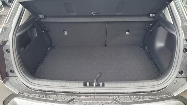 Kia Stonic Spin MJ26 100PS SHZ+PDC h&v+Cam+Navi+Klima 