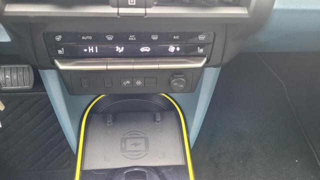 Fiat Grande Panda 1.2 Turbo 74 kW La Prima Prima*LED*Navi*Shzg*PDC*Cam*17" 