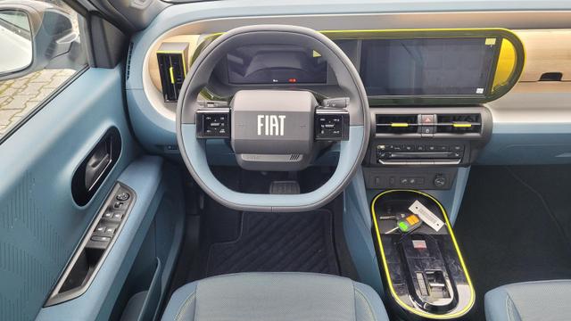 Fiat Grande Panda 1.2 Turbo 74 kW La Prima Prima*LED*Navi*Shzg*PDC*Cam*17" 