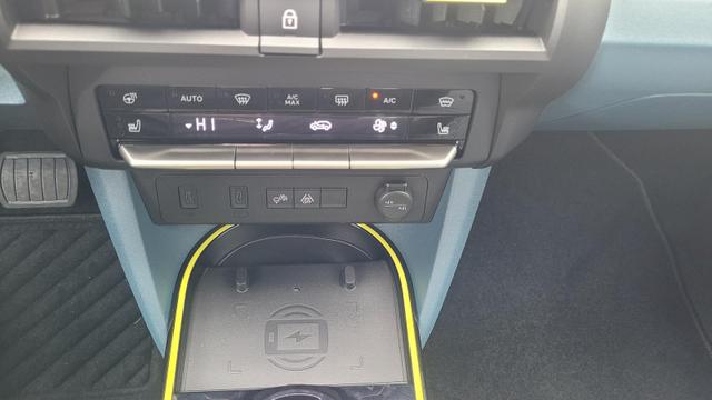 Fiat Grande Panda 1.2 Turbo 74 kW La Prima Prima*LED*Navi*Shzg*PDC*Cam*17" 