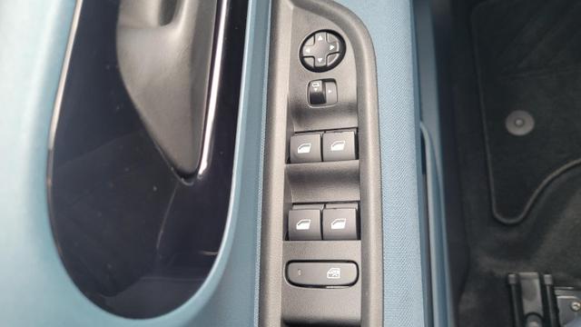 Fiat Grande Panda 1.2 Turbo 74 kW La Prima Prima*LED*Navi*Shzg*PDC*Cam*17" 