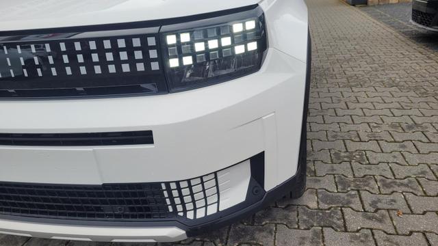 Fiat Grande Panda 1.2 Turbo 74 kW La Prima Prima*LED*Navi*Shzg*PDC*Cam*17" 