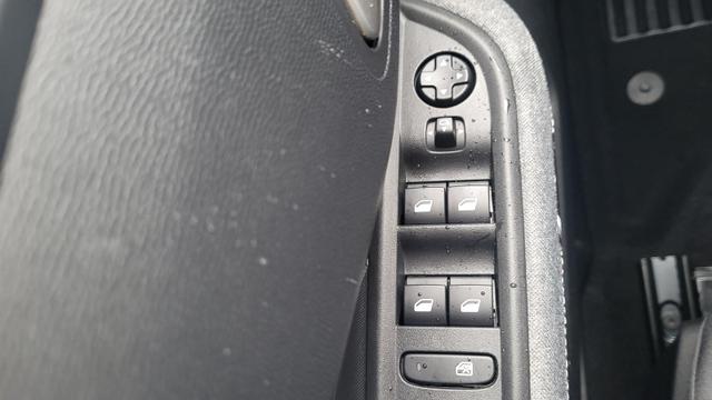 Opel Frontera GS 1.2 107 kW GS*LED*Navi*Shzg*Lhzg*BFS*PDC*Cam*17" 