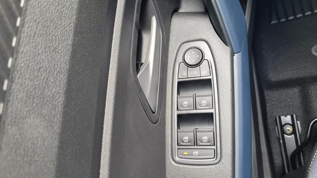 Dacia Duster TCe 130 Journey 4x4 4x4*LED*Navi*Shzg*PDC*360*18Zoll* 