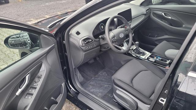 Hyundai i30 Family HB Family*Navi*LED*Shzg*Lhzg*PDC*Cam*Keyless 