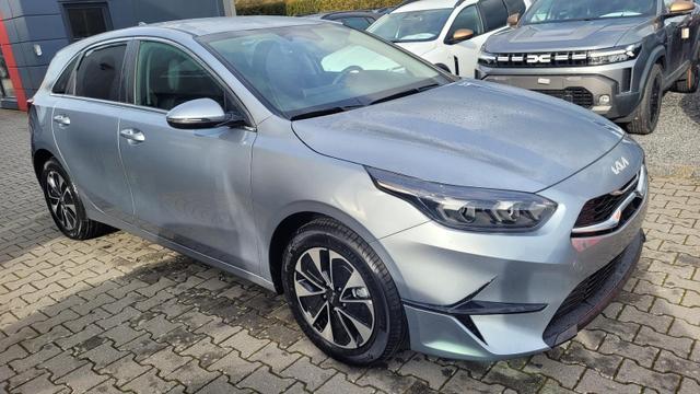 Kia Ceed Top 1.5 AT*LED*Navi*Shzg*Lhzg*PDC*Cam*16Zoll* 