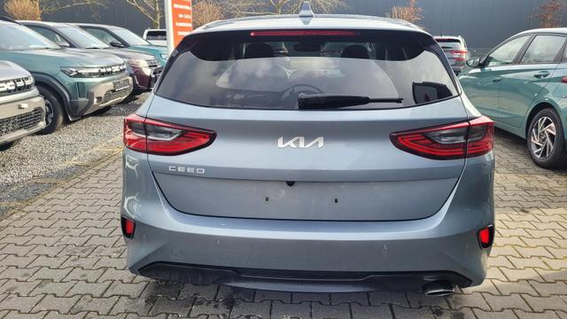 Kia Ceed Top 1.5 AT*LED*Navi*Shzg*Lhzg*PDC*Cam*16Zoll* 
