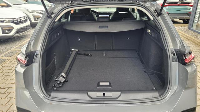 Peugeot 308 SW Hybrid 145 Allure FL*LED*Navi*Shzg*PDC*Cam*ACC*17" 