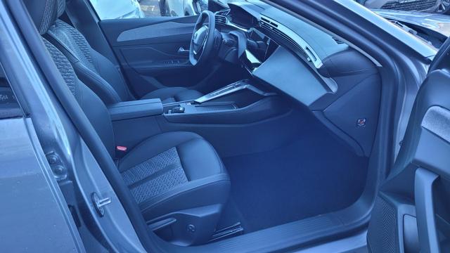 Peugeot 308 SW Hybrid 145 Allure FL*LED*Navi*Shzg*PDC*360*ACC*TotWi 