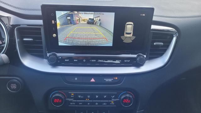 Kia Ceed Gold 1.5 AT*LED*Navi*Shzg*Lhzg*PDC*Cam*17Zoll* 