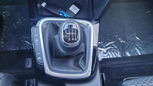 Kia Ceed Gold 1.5 *LED*Navi*Shzg*Lhzg*PDC*Cam*17Zoll* 