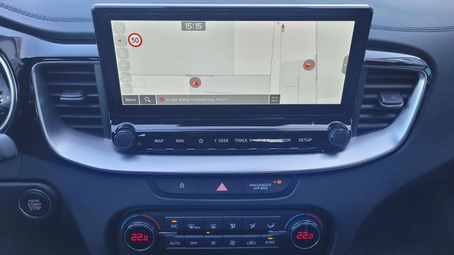 Kia Ceed Gold 1.5 *LED*Navi*Shzg*Lhzg*PDC*Cam*17Zoll* 